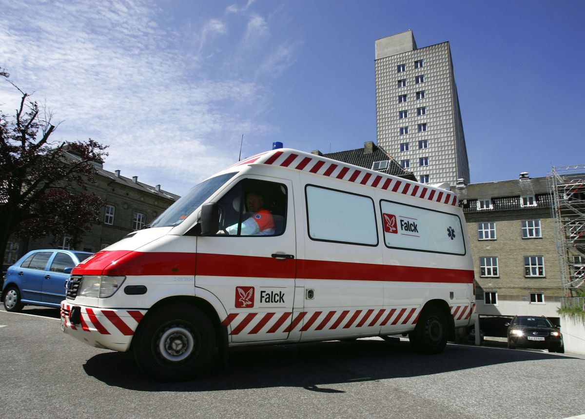 Fra 1 april 2020 er Falck ude af Region Nord som ambulanceoperatør. - Foto Ålborg Sygehus