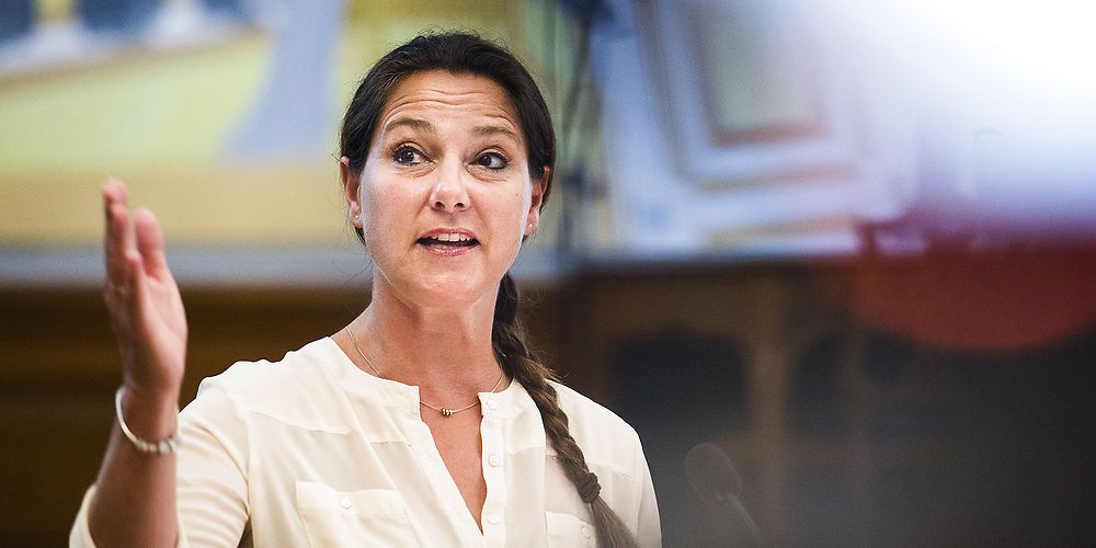 Venstres sundhed- og ældreordfører Jane Heitmann vil ikke udelukke nogen muligheder - ej heller et lovkrav - for at sikre friplejehjem og frit valg for de ældre i kommunerne.