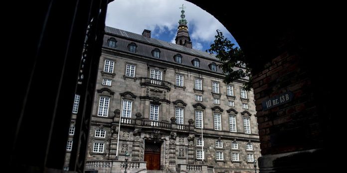 Erhvervsudvalgets arbejdsområde er bredt. Udvalget beskæftiger sig med alt lige fra offentlig-privat samarbejde
