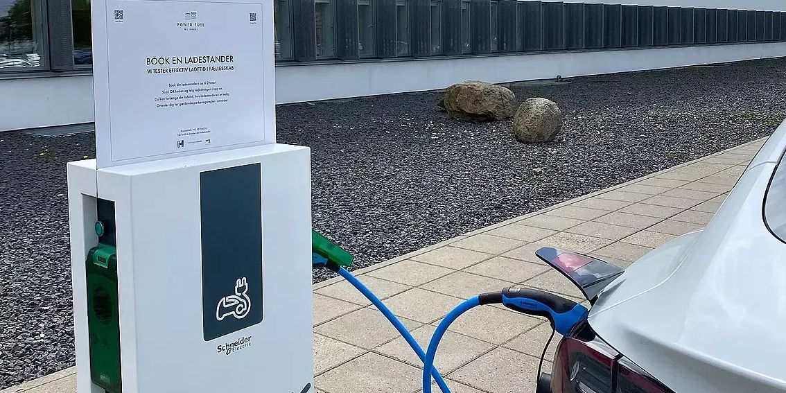 Firmaet Power Fuel har lige vundet et af de største udbud vedrørende opsætning af ladestandere til en kommunes egen bilpark.